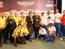 Претендент против обладателя титула