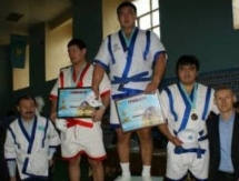 В Алматы состоялся открытый республиканский турнир по қазақ күресі