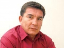 Болат Есмагамбетов: «От всей души поздравляю Вас с наступающим Новым годом!»