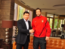 Фернандес поставил подпись в контракте с «Шахтёром»