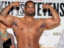 Том Леффлер сравнил Майка Переса с Геннадием Головкиным