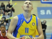 Антон Пономарев: «Обидно, что половину сезона пропустил»