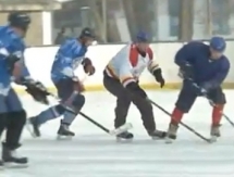 Жители Алматинской области подарили каток любимой команде