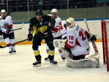 Фоторепортаж с матча ВХЛ «Сарыарка» — «Челмет» 2:0