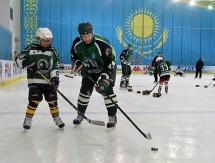 «Бейбарыс» провёл мастер-класс для юных хоккеистов