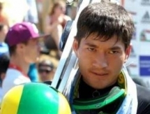 Жапаров и Пчелинцев примут участие в квалификации на большом трамплине в Сочи