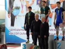 Кызылординские тяжелоатлеты заняли второе место на чемпионате РК