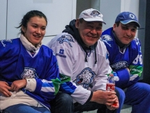 «Барыс» встретили болельщики