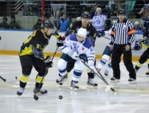 Матч плей-офф ВХЛ «Сарыарка» — «Динамо» Балашиха покажет телеканал «Спорт»