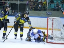 «Сарыарка» победила «Динамо» из Балашихи во втором матче плей-офф ВХЛ