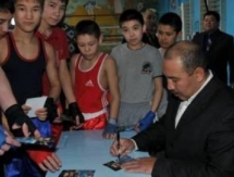 В Петропавловске побывал олимпийский чемпион Ермахан Ибраимов