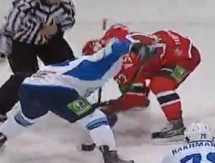 Видео шайб в матче плей-офф КХЛ «Автомобилист» — «Барыс» 1:2