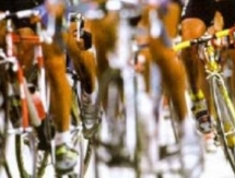 Федерация велоспорта оплатит транспортировку скончавшегося велогонщика в Казахстан