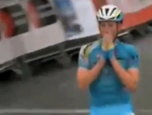 Видео победного финиша Льюва Вестры на седьмом этапе «Тура Каталонии»