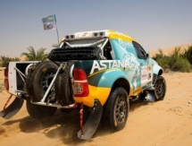 Экипаж «Астаны» лидирует в классе Т2 на гонке в Абу-Даби