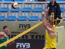 Казахстанцы выступают на стартовавшем в Китае Мировом туре FIVB-2014