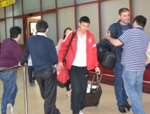 Фоторепортаж с прилета «Кайрата» в Баку