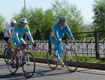 Более двух тысяч алматинцев приняли участие в велопробеге ко Дню победы