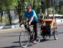 Более двух тысяч алматинцев приняли участие в велопробеге ко Дню победы