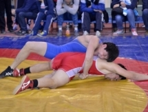 В Караганде проходит республиканский турнир по вольной борьбе