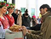 Фоторепортаж со встречи хоккейной сборной Казахстана в Минске