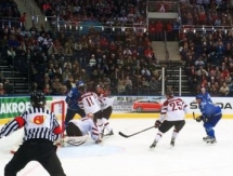 Матч Казахстан — Латвия посетили 10 870 зрителей