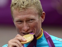 О первых успехах Александра Винокурова рассказали на выставке, посвященной велоспорту Казахстана