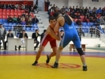 Казахстанцы уступили россиянам на Кубке Мира по греко-римской борьбе
