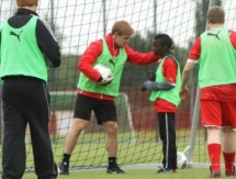 Шмидтгаль поучаствовал в акции для детей-инвалидов