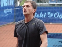 Недовесов уступил Турсунову на старте турнира в Ницце