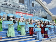 Фоторепортаж с церемонии награждения победителей элитной гонки чемпионата Азии