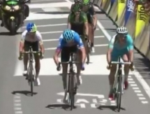 Видео финиша четвертого этапа «Критериум дю Дофине» с участием Андрея Гривко