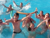 В плавательном бассейне Караганды проходят мастер-классы для школьников