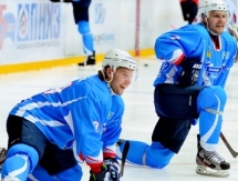 Братья Хуны остаются в «Иртыше»