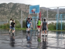 Хоккеисты «Казцинк-Торпедо» сыграли в баскетбол с журналистами