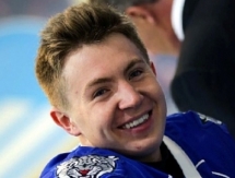 «Барыс» переподписал Антона Сагадеева