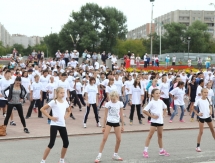 В Усть-Каменогорске прошло массовое выполнение гимнастических упражнений 