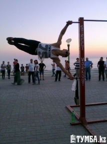 В Актау прошли соревнования по street workout