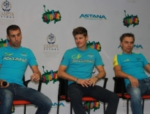 Винокуров и Нибали встретились с юными велогонщиками