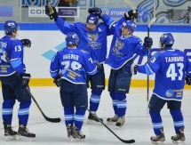 Фоторепортаж с матча МХЛ «Снежные Барсы» — «Белые Тигры» 5:3