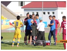 Футболиста «Акжайыка» увезли на «скорой» во время игры