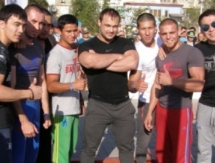 Илья Ильин посетил спортивный фестиваль «Aktau Open Fest 2014»