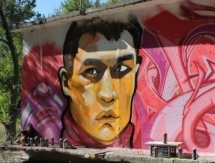 Вслед за Головкиным алматинские граффитисты нарисовали Сапиева