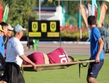 Футболиста «Акжайыка» увезли на «скорой» во время игры