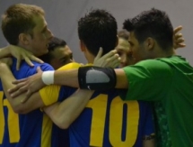 На морально-волевых или подарок ко дню рождения Какау