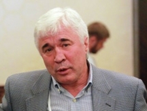 Евгений Ловчев: «Назаров нормальный человек, но на тренерской должности дуреешь»