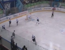 Видеообзор матча ВХЛ «Южный Урал» — «Казцинк-Торпедо» 1:2 