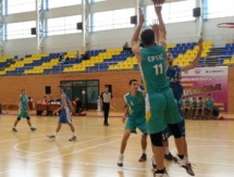 Состоялись матчи стартового дня первого тура Высшей лиги