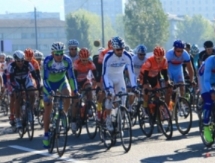 В Алматы стартовала международная шоссейная велогонка «Тур Алматы»