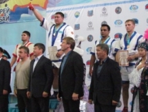 Казахстанцы завоевали все золотые медали на Х чемпионате Азии по қазақ куресi в Семее